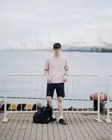男生拍照超好看的姿势谁试谁知道
