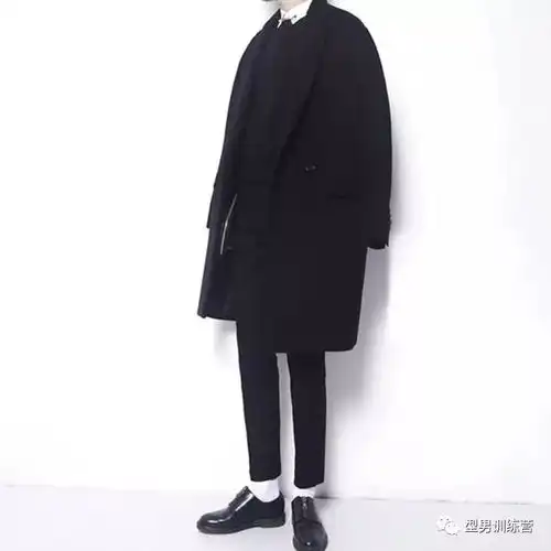 成熟不缺时尚感,初春寒冬25套男士大衣穿搭,适合2545岁男人