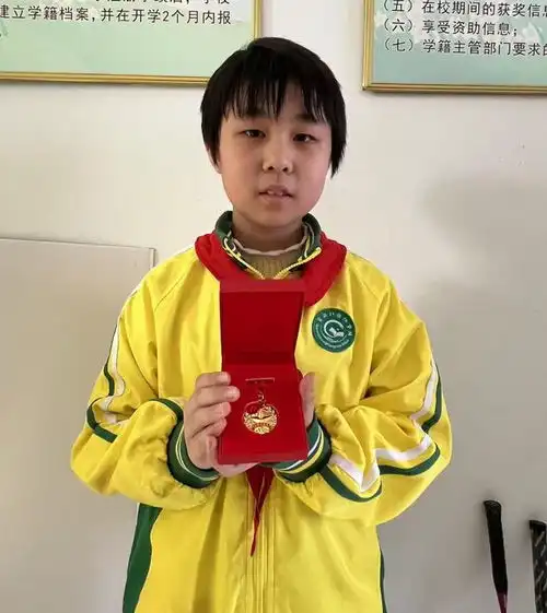 身边的榜样,美德好少年申梓晴