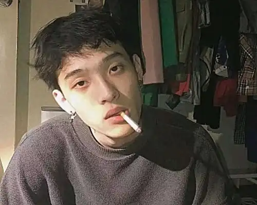 高一军训时,男生最好别穿这3种衣服,否则很容易引起女生注意
