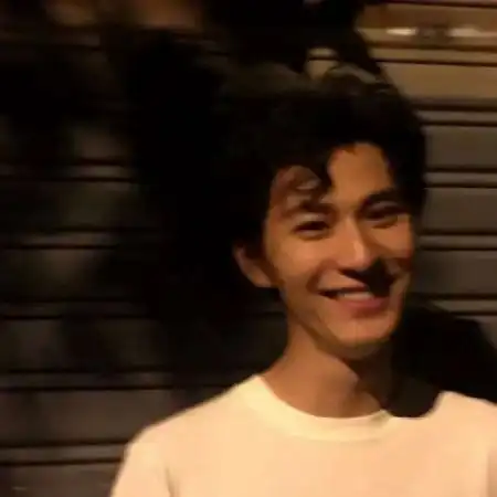 励志头像男人留不住的人就像一阵风