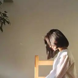 把自己打扮成茶系少女
