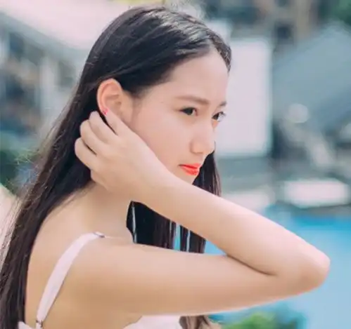 感情里,一个男人越是宠爱你,越是喜欢为你做这三件事情