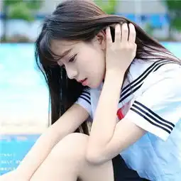 女生头像校园风穿校服小清新2018我这么可爱是不是你的最爱