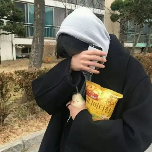 男生头像就算没有人对你说晚安你也要安心的入睡
