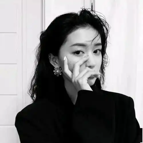 ins风欧美女生头像来啦