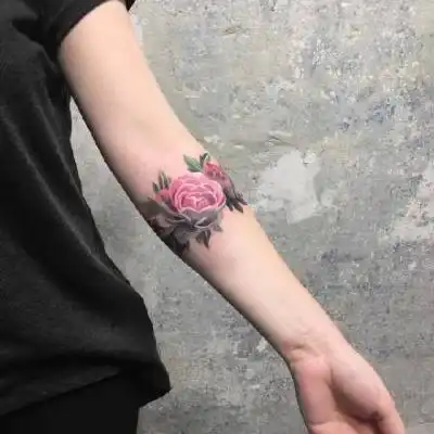 小臂花卉纹身头像,胳膊漂亮的花朵纹身图片