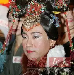 娱乐圈明星逆天变装盘点林青霞英气十足郭德纲惊呆众人