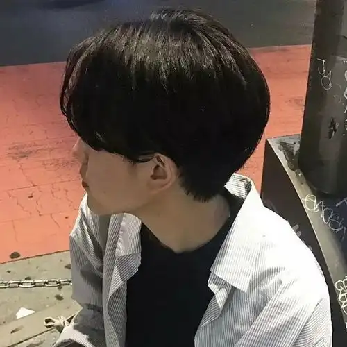 好看男头,你是阳光,明媚不忧伤
