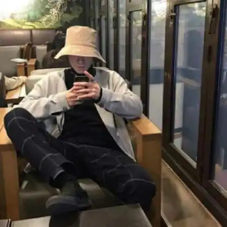 qq男生头像霸气超拽,做真实的自己羡煞旁人
