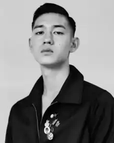 二十几岁年青男士留这些发型,帅了一脸