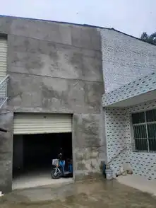 朝阳大街东头转盘南北张村西头过桥右手第一400平米