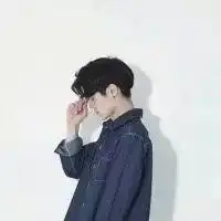 我有孤独与酒,你跟不跟我走
