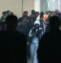 马雅舒车内火辣激吻老外男友热恋甜蜜挡不住