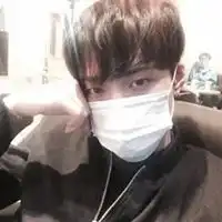 带口罩的男生头像侧脸男生戴着口罩头像冷酷帅气侧脸