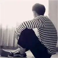 伤感的男生背影头像