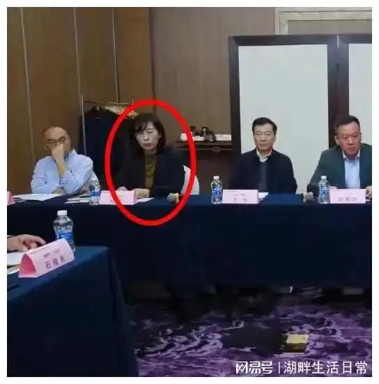 不堪入目山东一男子举报妻子出轨领导,照片流出,隐秘信息被扒
