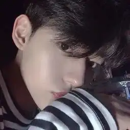 男生头像痴一人情深,留一世繁华
