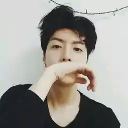 周二霸王餐挑战,2018最受男生喜欢的自拍姿势,真的好仙
