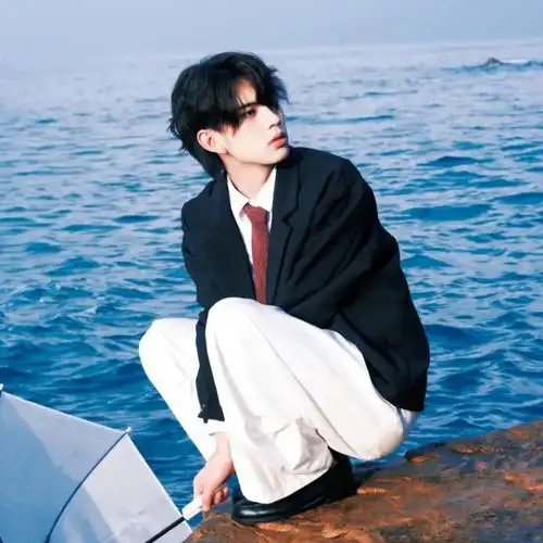 高级感小众头像男生头像女生头像
