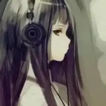 二次元头像女高冷长发
