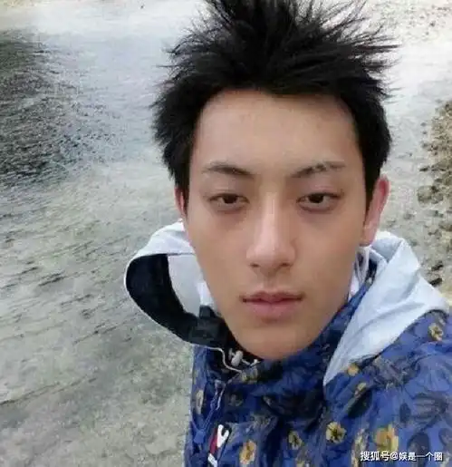 家底一个比一个厚的男艺人,华晨宇婉拒粉丝送跑车,林俊杰才是深藏不露