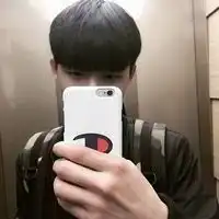 有镜子怎么自拍好看图片
