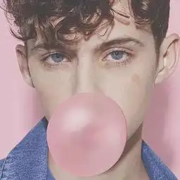 troyesivan如果我是男生,我一定会追他
