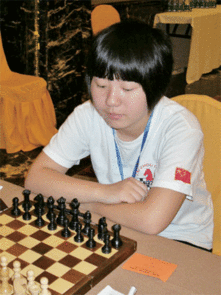 15岁女孩何成路战胜国内一线职业男棋手