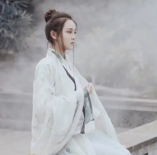 女生喜欢你的表现,从聊天中可以看出