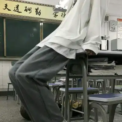 顾云曦文艺小清新真人部位男头
