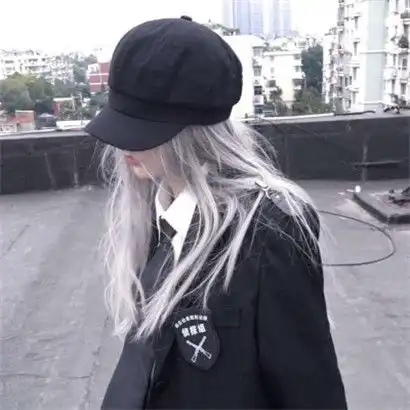 特别伤感的女生头像,其实你的眼泪不值钱