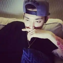男生愿意为你低头做这三件事,说明已经把心交给了你,值得托付
