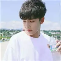 小清新好看男生头像简单意境男头
