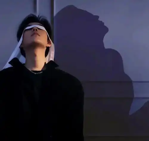 ins不太明显的情头
