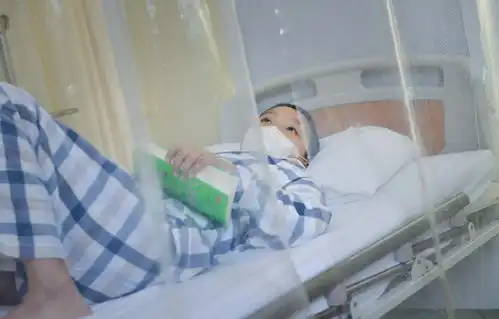 贵州12岁血癌男孩北上求生,如今同学们毕业了,照片里却没有他