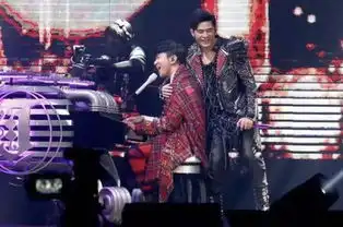 周杰伦林俊杰同台演唱惊艳全场,网友最强组合周婕纶终于上线了