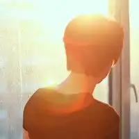 在阳光下在大海边唯美的黄昏意境男生头像忘掉回忆,点点涟漪
