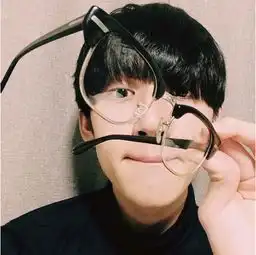这是谁啊回答下
