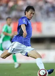 中超北京10青岛追风少年曲波起脚轰门