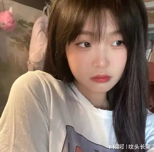 两性疑问男生为什么这么喜欢黑丝
