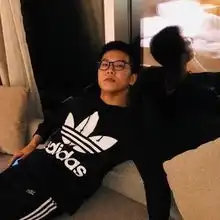 lol绿豆侠已过时,看余小c最新的混子出装,这把我点了