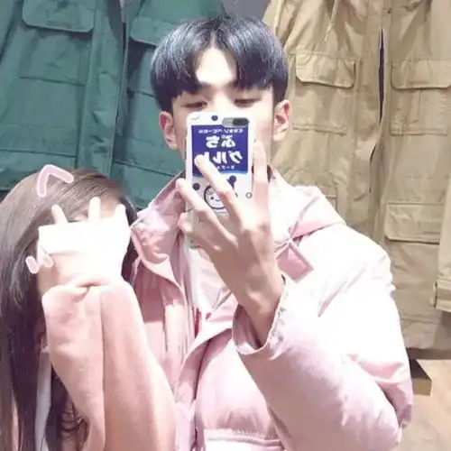 情侣头像一男一女
