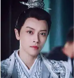 明星女扮男装,杨幂大脑门抢镜,她恢复女儿身却被嘲男扮女装