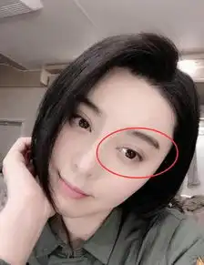 杨幂范冰冰景甜集体遭群嘲,只有周冬雨腿的动静比脸大