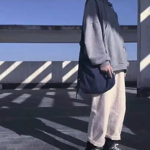 不露脸男头对我好是及格项只对我好才是加分项
