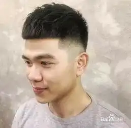 头发又硬又多的男生,剪什么发型好看