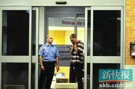 美国丹佛枪击案嫌犯缓步拾阶而上对逃离人群开枪