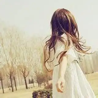 戴帽女生背影头像图片
