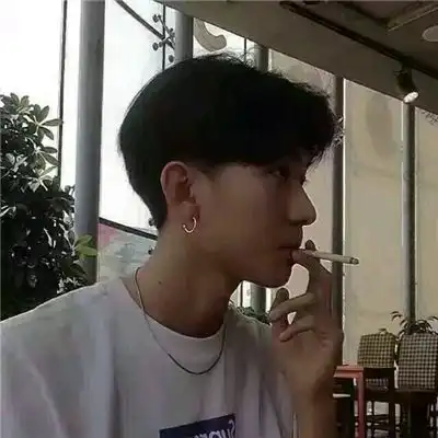 帅气性感迷人男生qq头像男生冷酷qq头像
